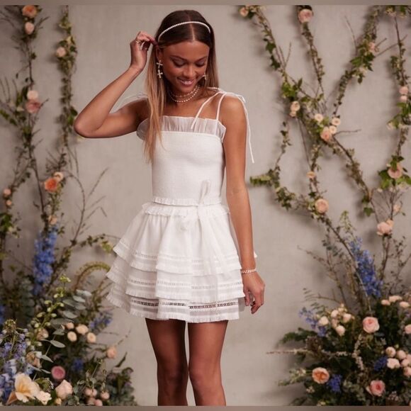 V. Chapman Freesia Dress in White Size 6